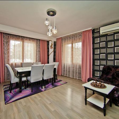 Perla 2-Bdrm In The Heart Of The City Варна Экстерьер фото