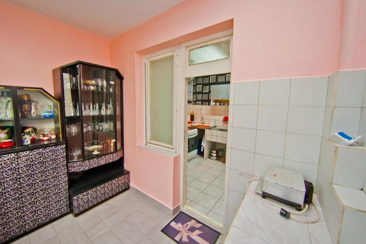 Perla 2-Bdrm In The Heart Of The City Варна Экстерьер фото